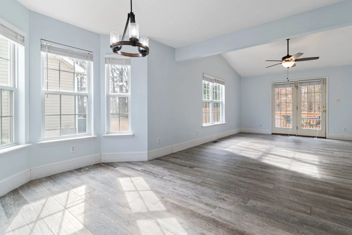 Clean, safe room after biohazard cleanup in Washington Park, Atlanta, GA